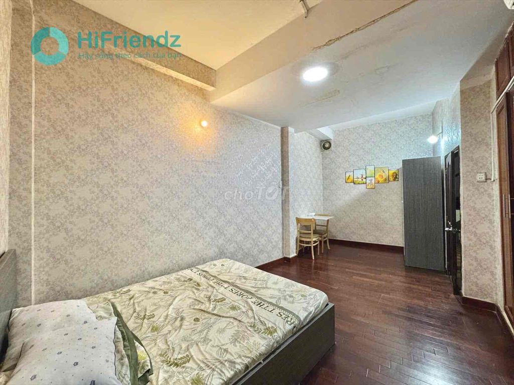 A kitchen bedroom with a private washing machine right on the LMZ-Lê Đại Hành axis.
