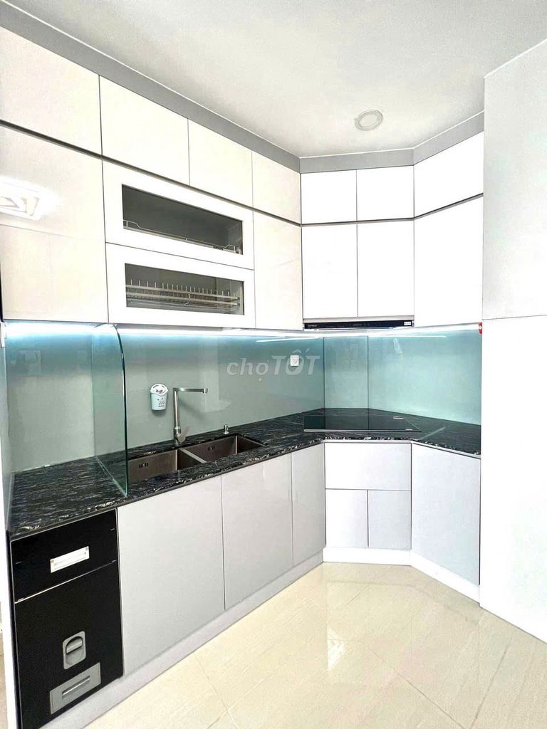 Rent a two-room Vinhomes Grand Park-S606 high-end furniture.