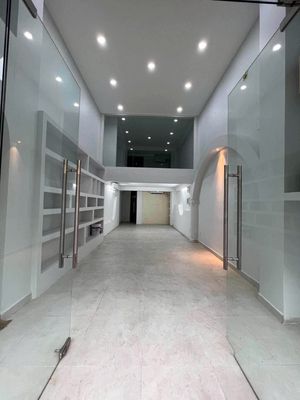 Rent one Nguyễn Thiện Thuật District 3th floor for only 50 million