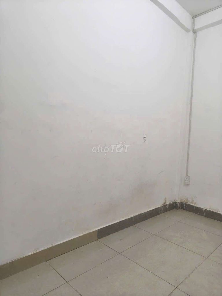 Rent a Phạm Thế Hiển cash house, District 8 – near a secure bridge