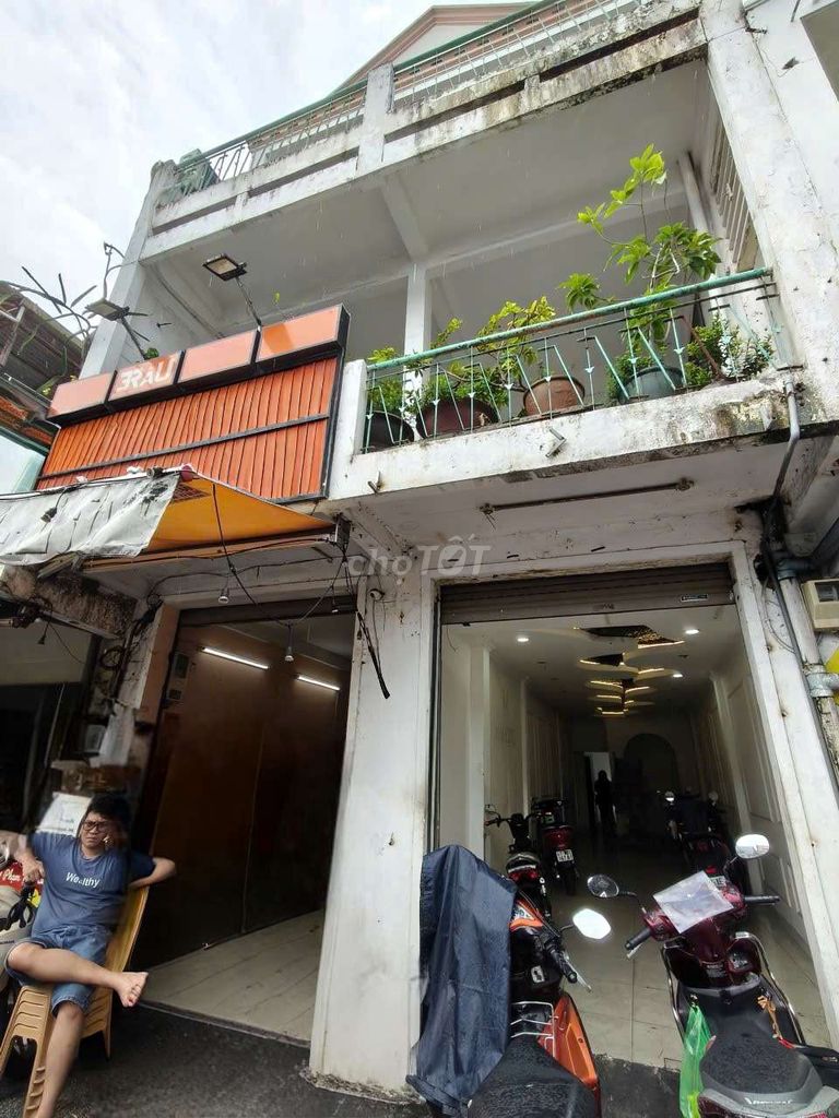 Rent a Phạm Thế Hiển cash house, District 8 – near a secure bridge