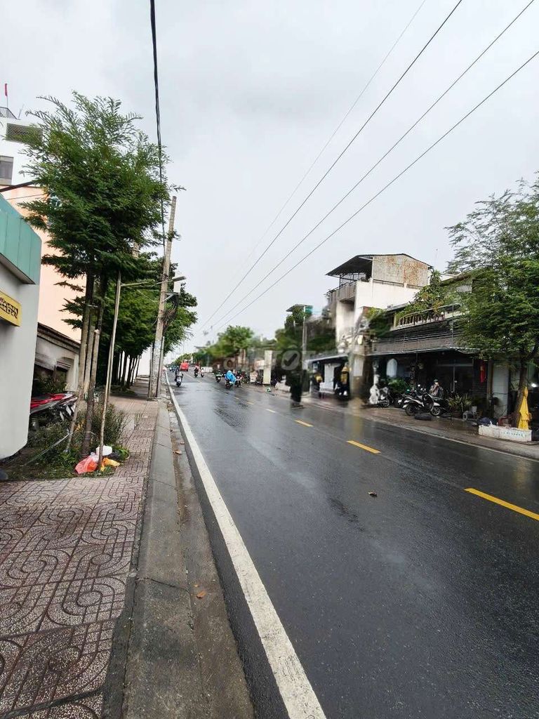 Rent a Phạm Thế Hiển cash house, District 8 – near a secure bridge
