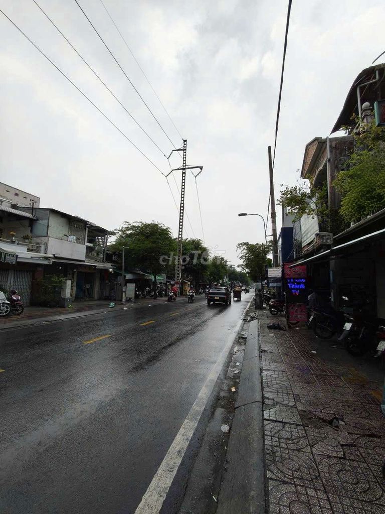 Rent a Phạm Thế Hiển cash house, District 8 – near a secure bridge