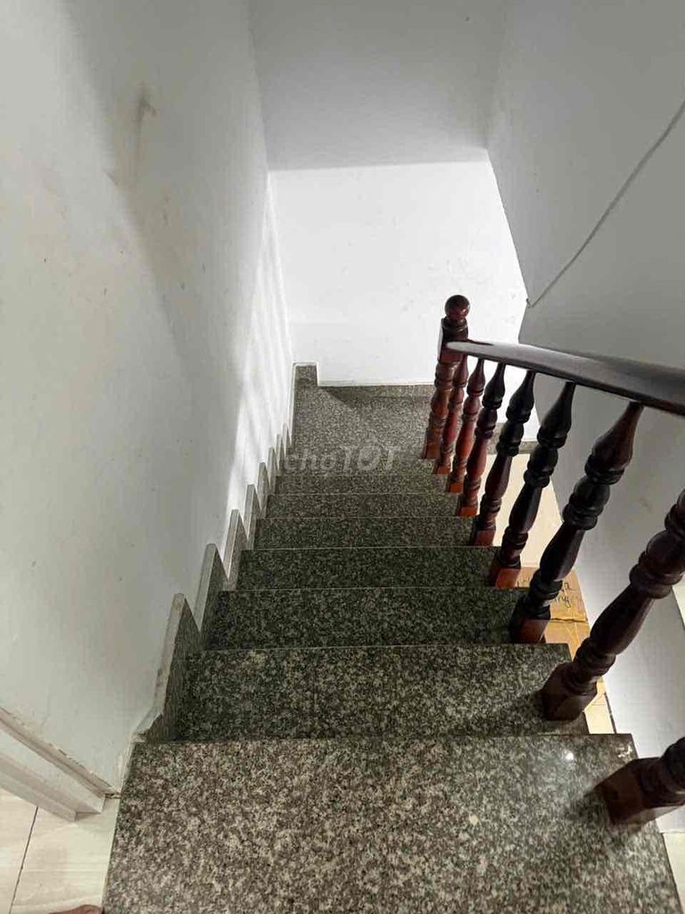 Rent a car alley house.