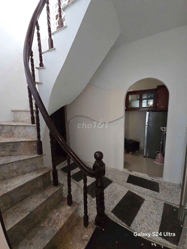 Rent cash across from aeon Tân Phú 5-020 meters 1 .2 floors