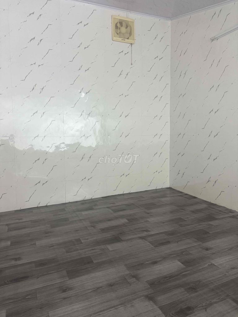 Rent a fourth grade house.