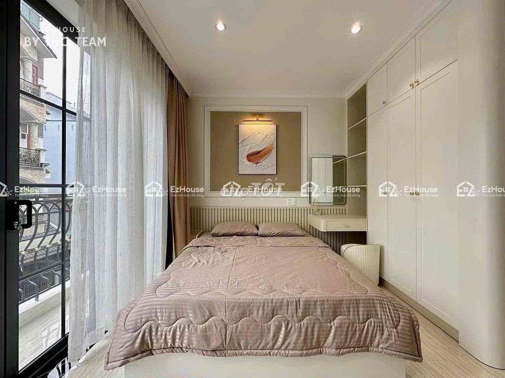 Rent apartment/Plainsboro with a balcony - that shows the identity of District 1.
