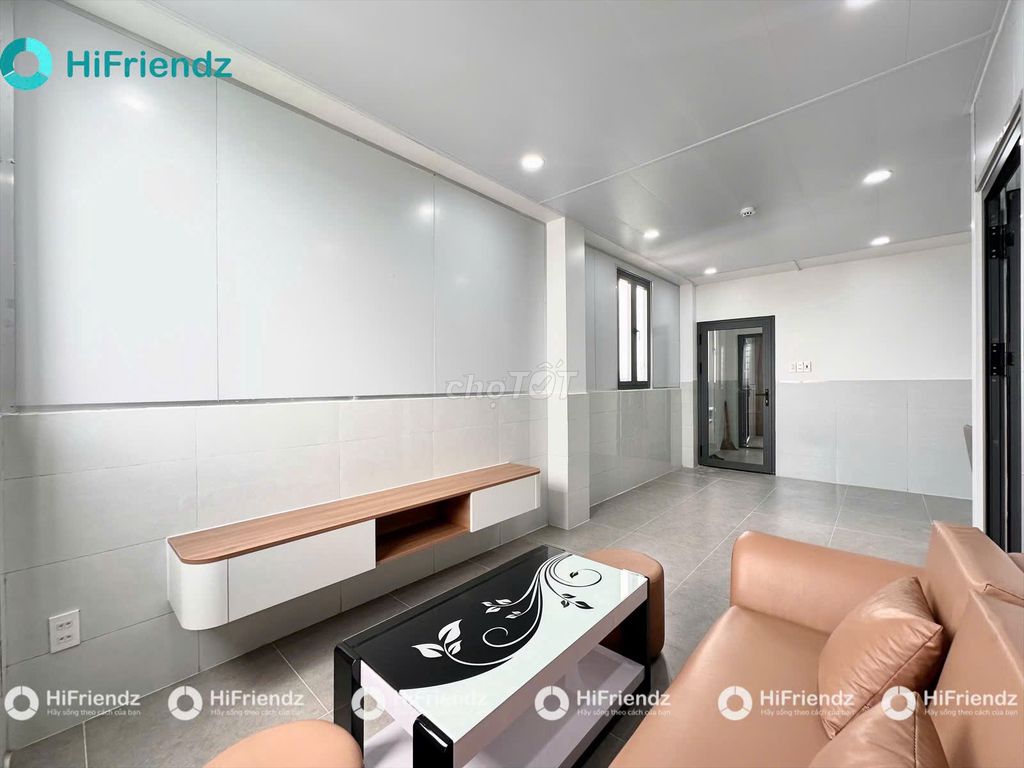 Penhouse one bedroom one room - super wide, open to state level 1