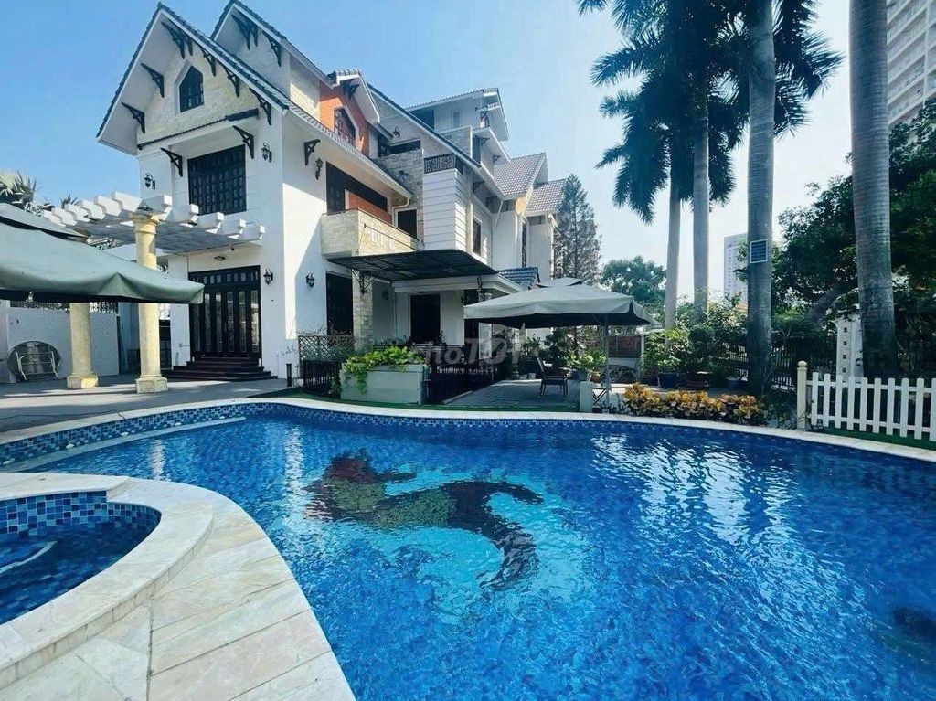 Garden house, private pool, Nguyễn Văn Hưởng, Thảo Điền, District 2.