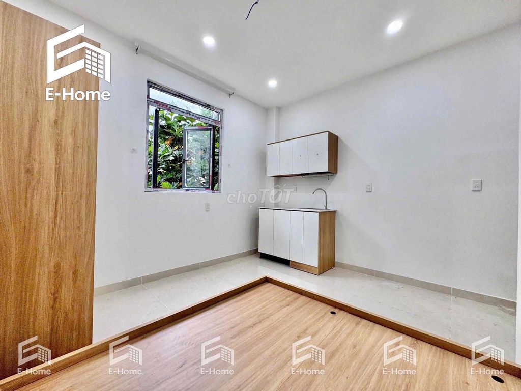 A new Ngay công viên Gia Định full-house window studio