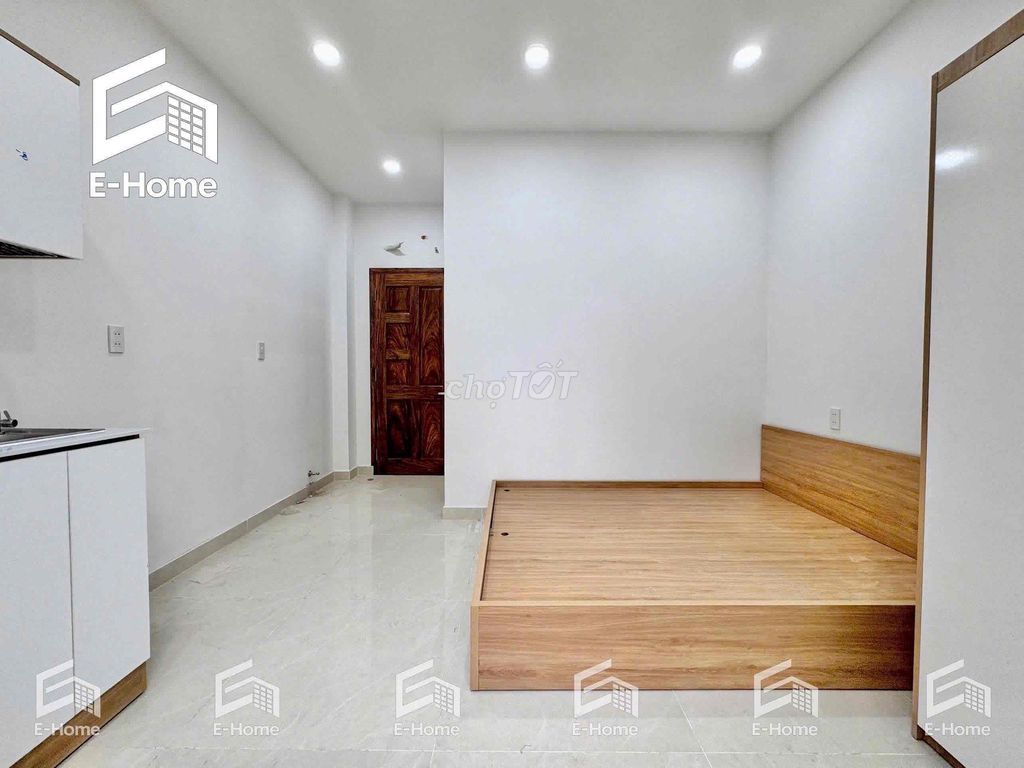 A new Ngay công viên Gia Định full-house window studio
