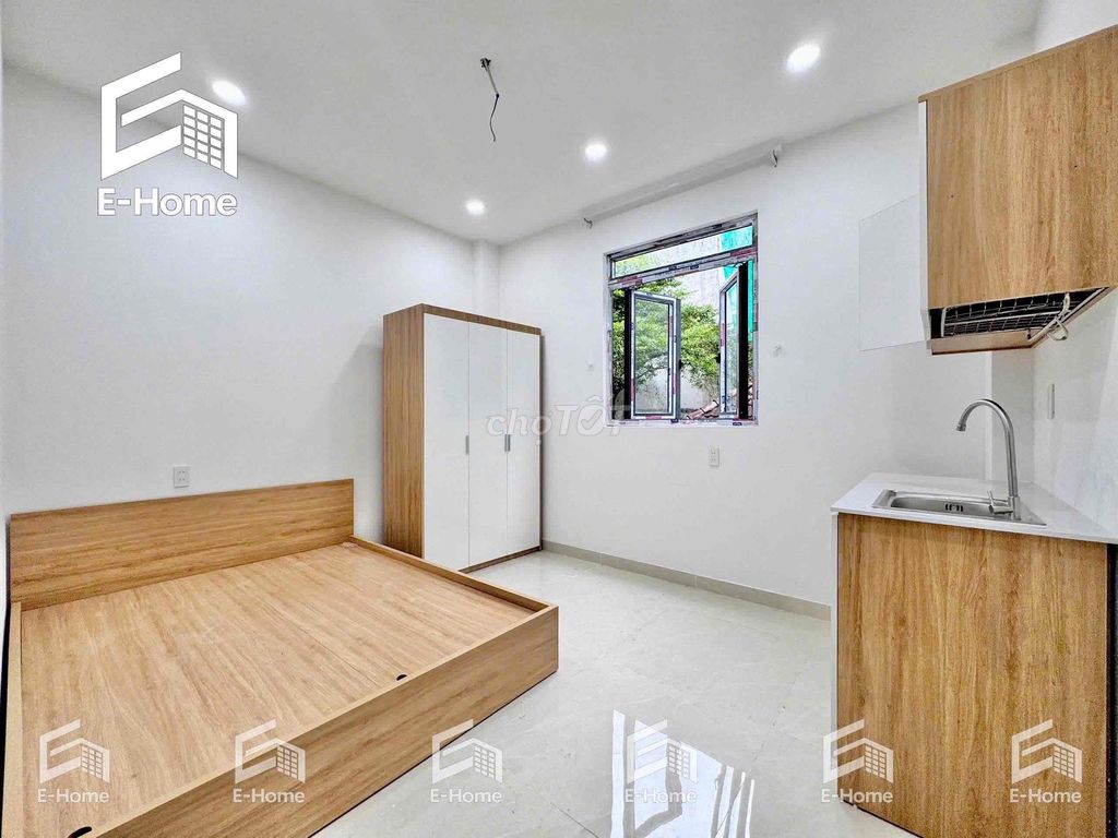 A new Ngay công viên Gia Định full-house window studio