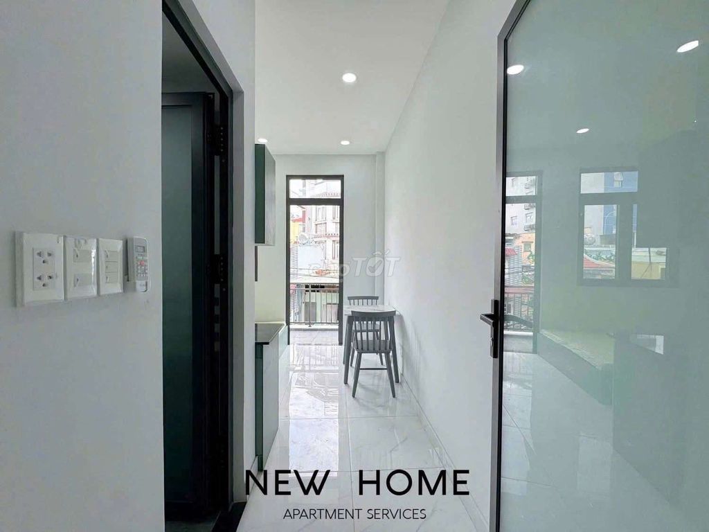 Cool balcony studio, full Phú Nhuận interior.
