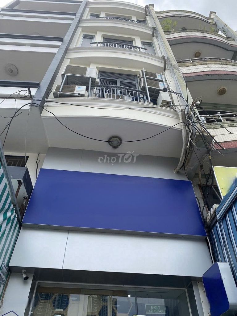 Rent the entire Trần Hưng Đạo 5th floor 8 bedroom 3/11 meters