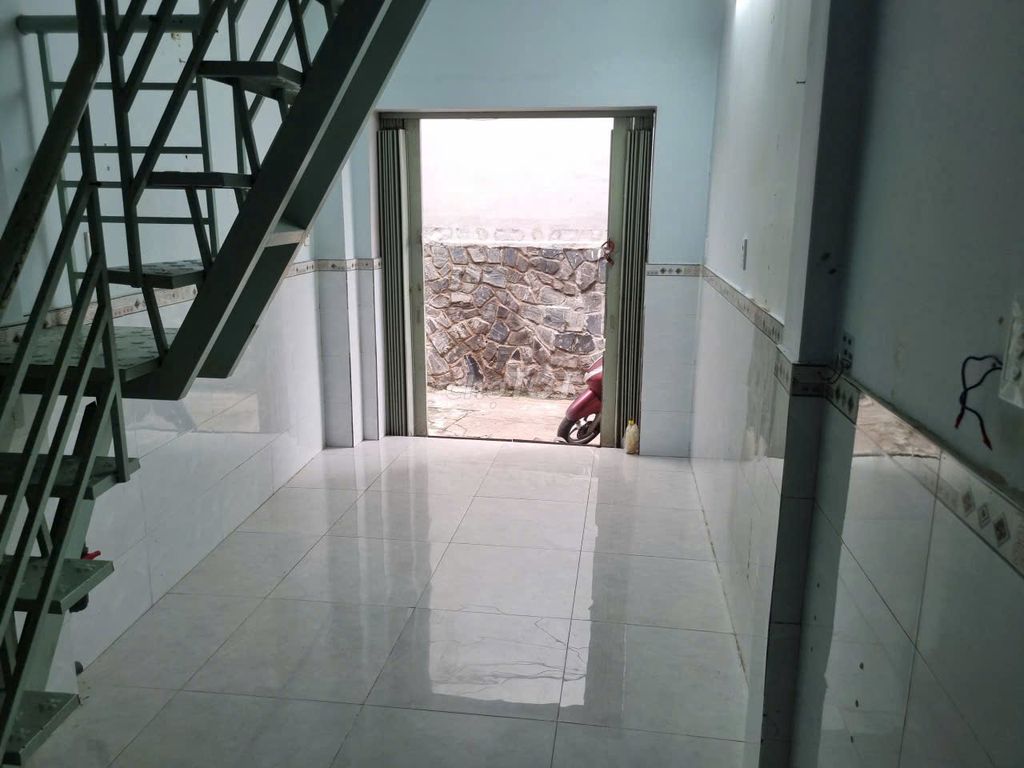 Rent the original European building, Tân Bình