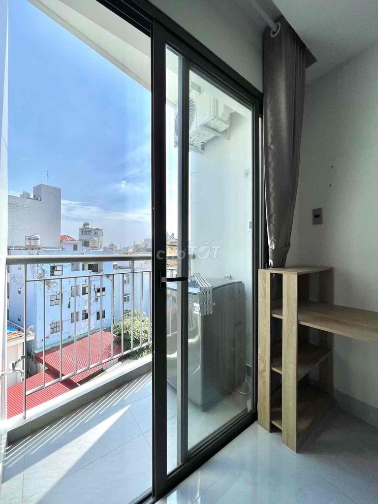 Clear the balcony studio right through the mid-Cvpm Tô Ký district 12