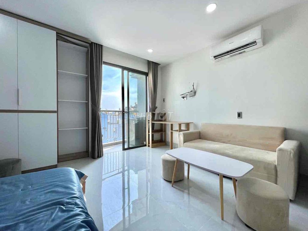 Clear the balcony studio right through the mid-Cvpm Tô Ký district 12