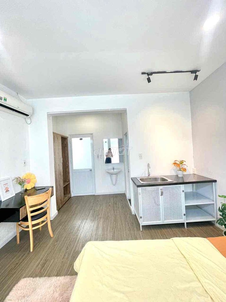 Room Trần Quang Khải, District 1.