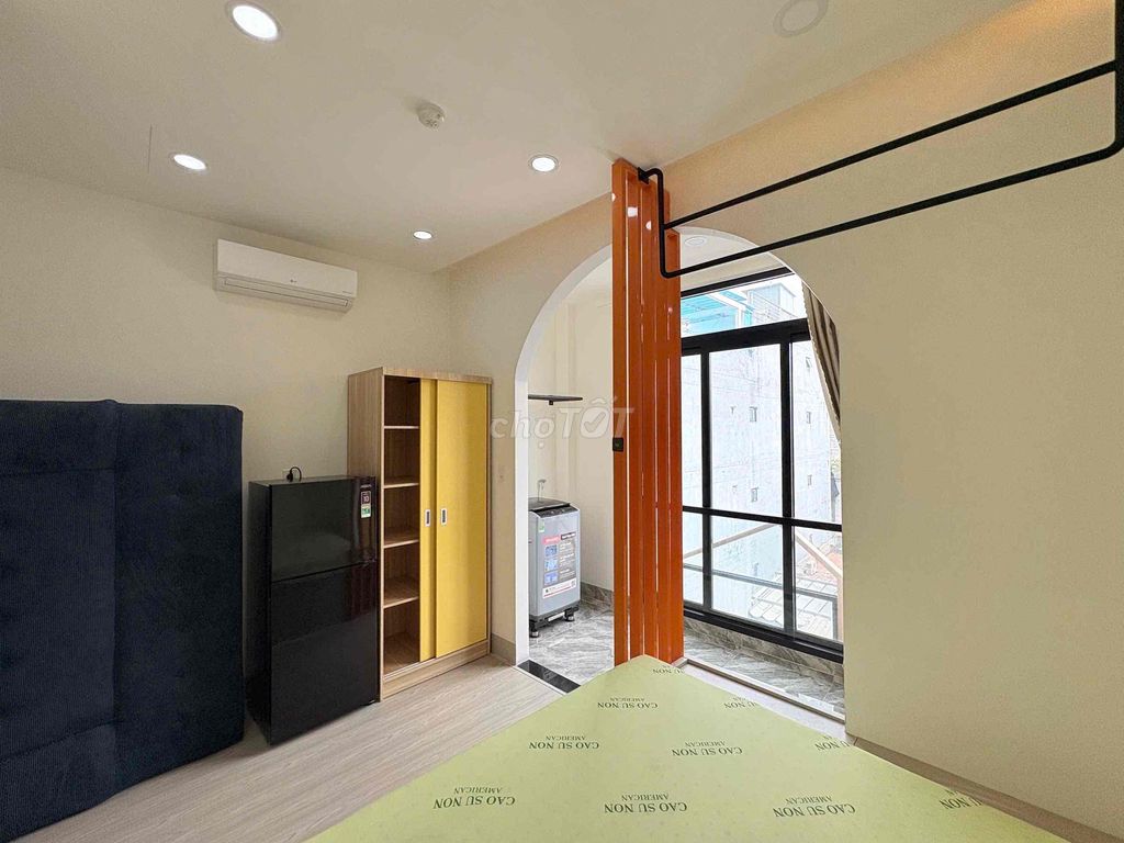 Rent the studio window window system full interior in cmt8 district 3