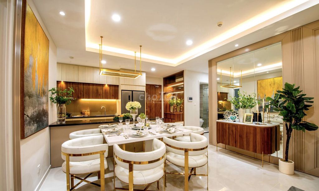 Rent the penthouse 24th floor-- Bình Tân 01-7... just nine million a month.