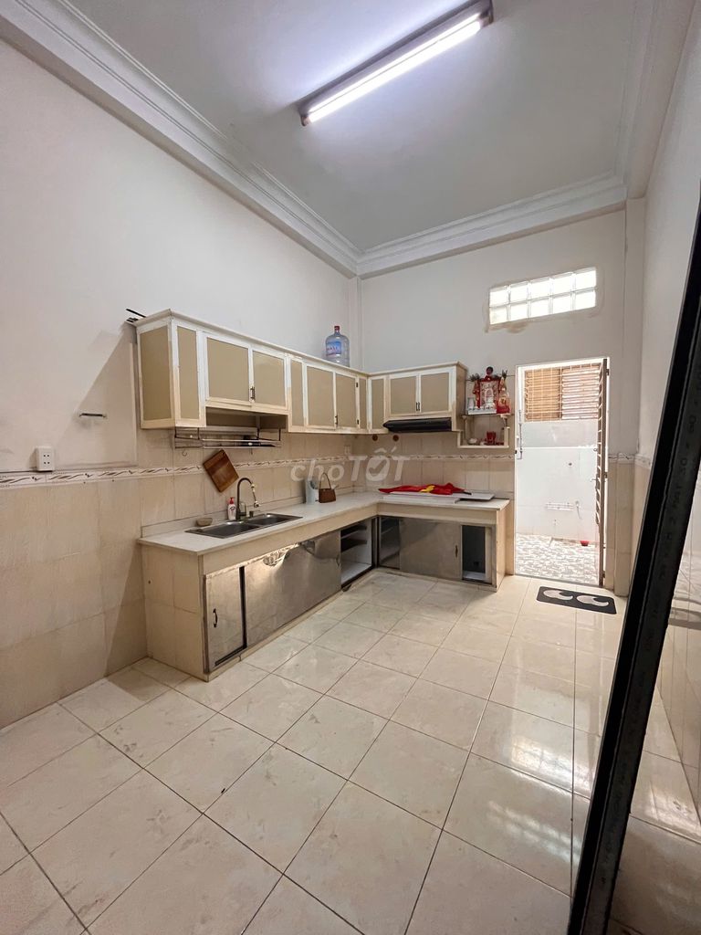 Shock! Only 25 million, one Nguyễn Trọng Tuyển, 30 MM bedroom, four floors free.