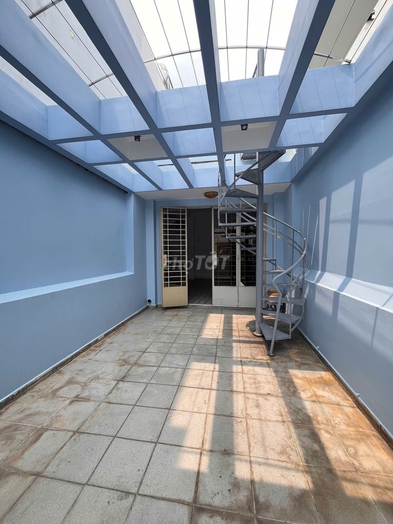Shock! Only 25 million, one Nguyễn Trọng Tuyển, 30 MM bedroom, four floors free.
