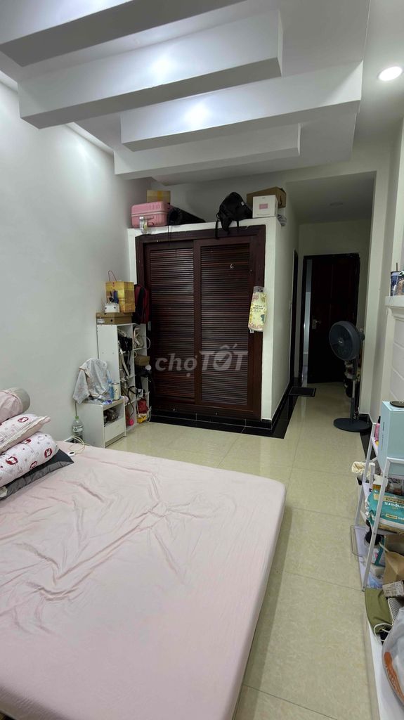 Phú Nhuận big balcony room