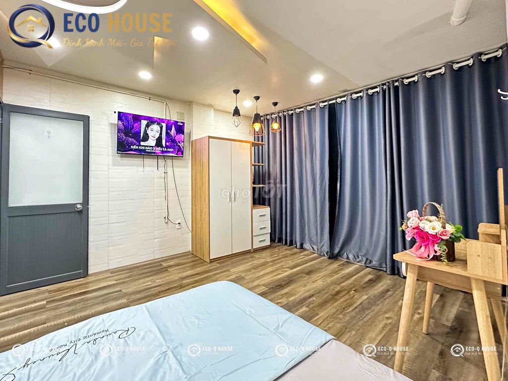 Two bedrooms. One bedroom. One bathroom.