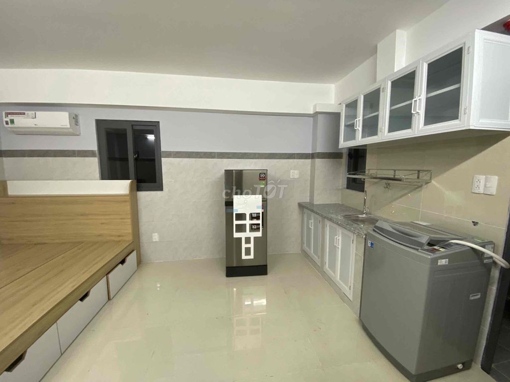 Window Studio only 4 million and 5 are rare Tân Quy
