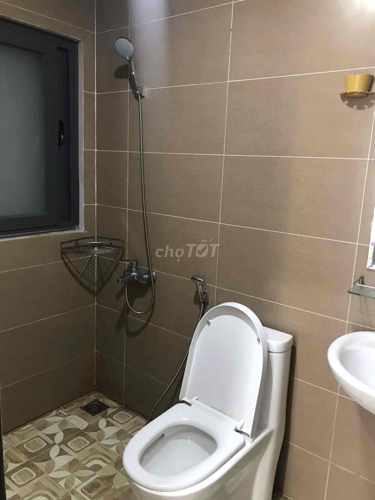 Window Studio only 4 million and 5 are rare Tân Quy