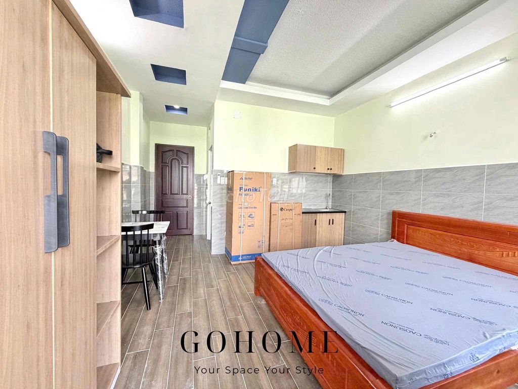 Rent a room full of furniture near youart handing me the help