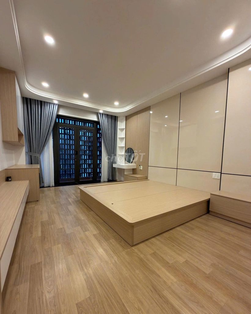 for rent: 27/18/ Nguyễn Bỉnh Khiêm, District 1, Gò Vấp.