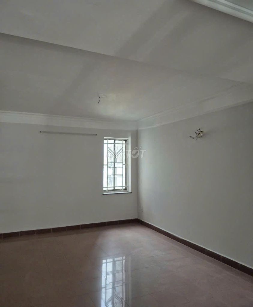 for rent: Phan Văn Trị, District 14, Bình Thạnh.