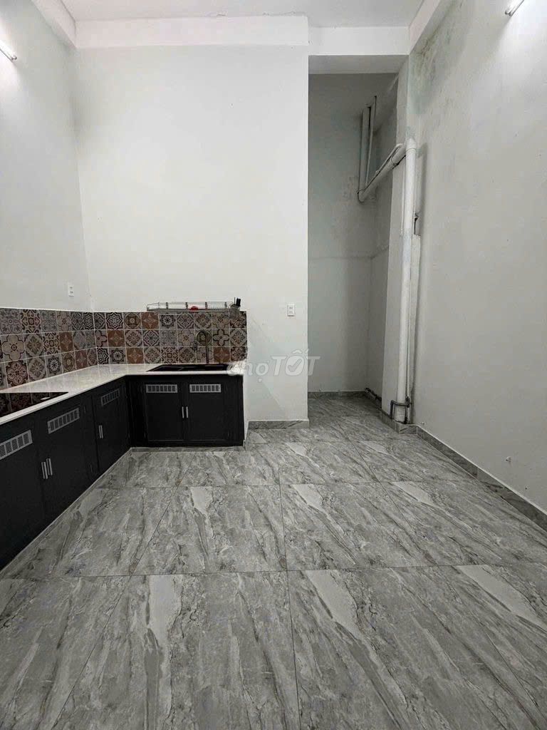 for rent: 39/ Tầm Vu, District 25, Bình Thạnh.