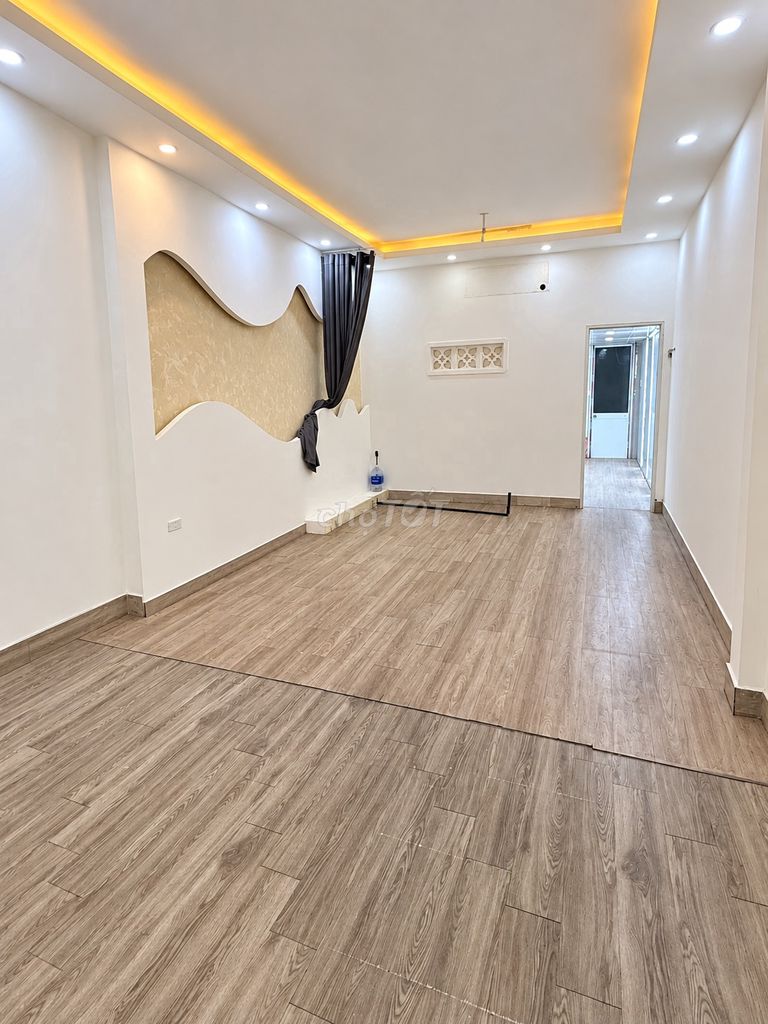 Renting Gò Dầu 72 meters, 22 million, right by the market.