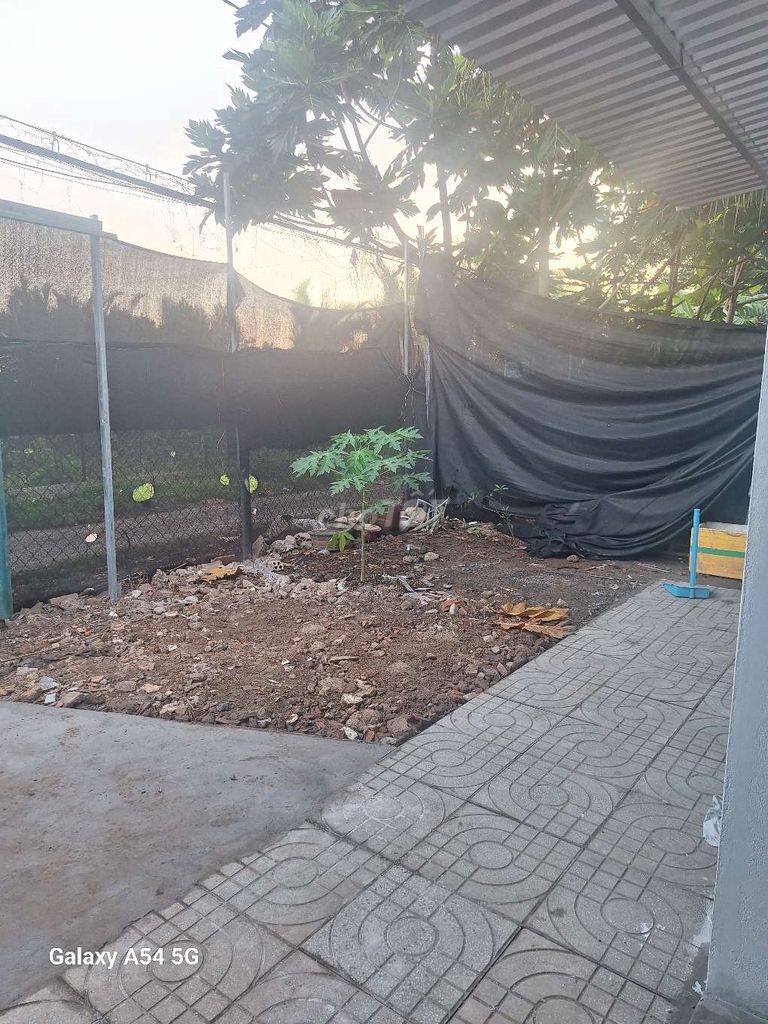 Two newly built by the alley of the car using 88 M2 kitchens, clean toilets, large gates.