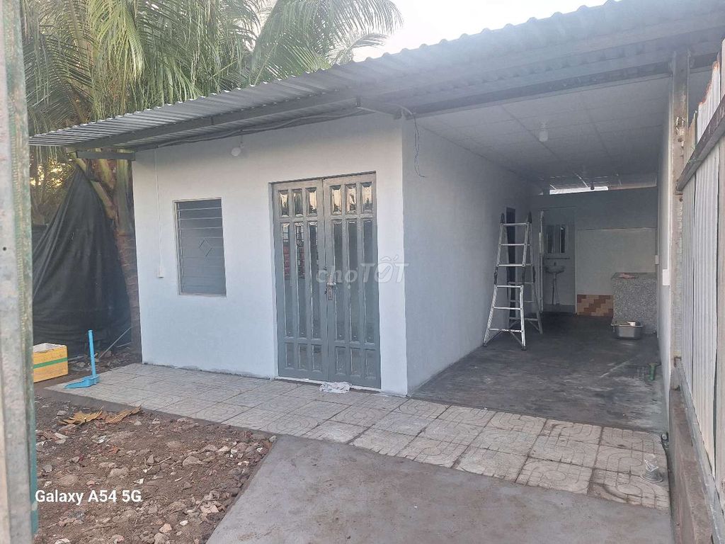 Two newly built by the alley of the car using 88 M2 kitchens, clean toilets, large gates.
