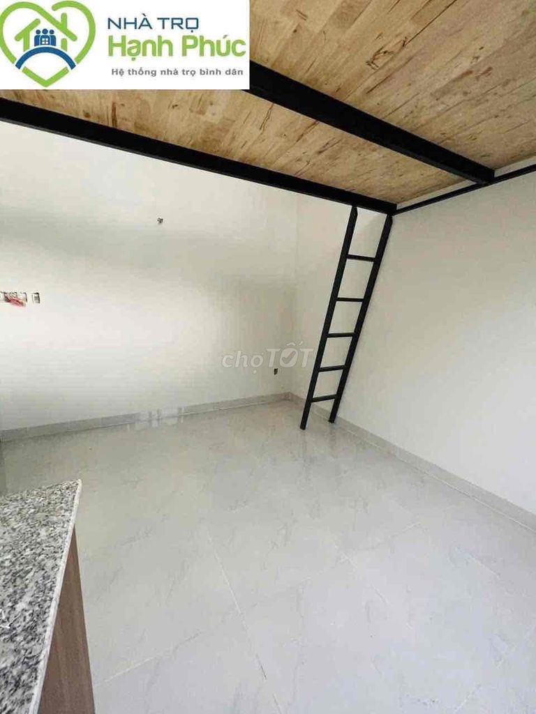 Rent Hoàng Hữu Nam.