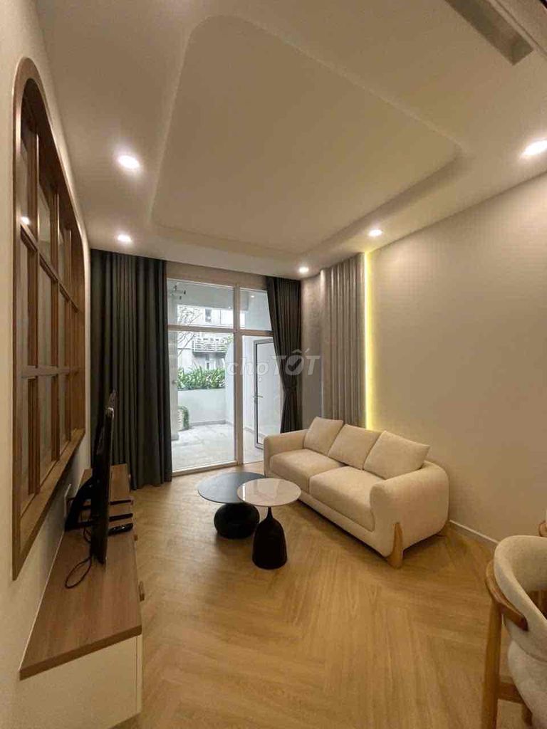 Rent an apartment. A Literal Bedroom near 650 districts 7.45 meters2, full interior.