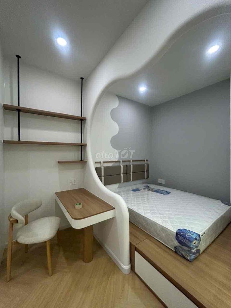 Rent an apartment. A Literal Bedroom near 650 districts 7.45 meters2, full interior.