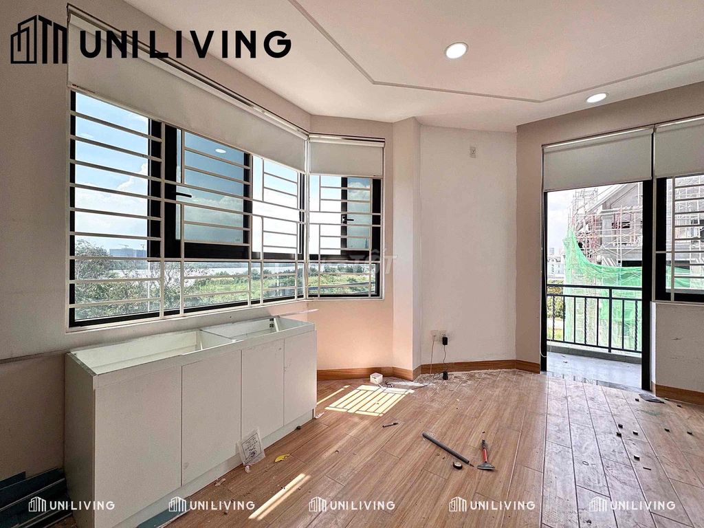 - Adorable - Studio Bandel - new interior - elevator