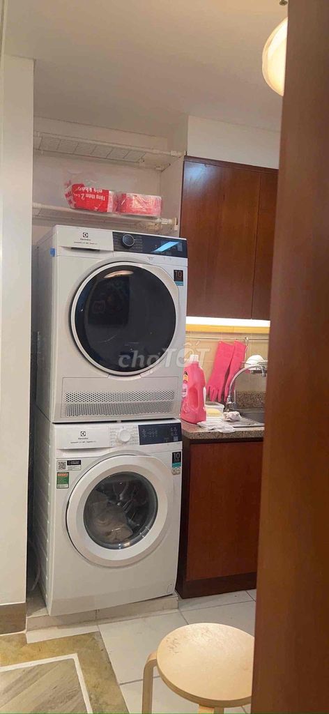 Renting The Manor 2 Nguyễn Hữu Cảnh 2 bedrooms, a toilet