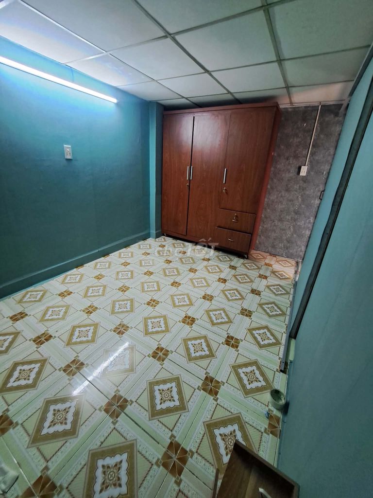 House root of District 1248 m 2 for rent