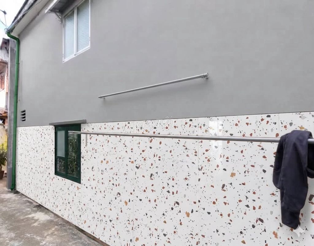 House root of District 1248 m 2 for rent