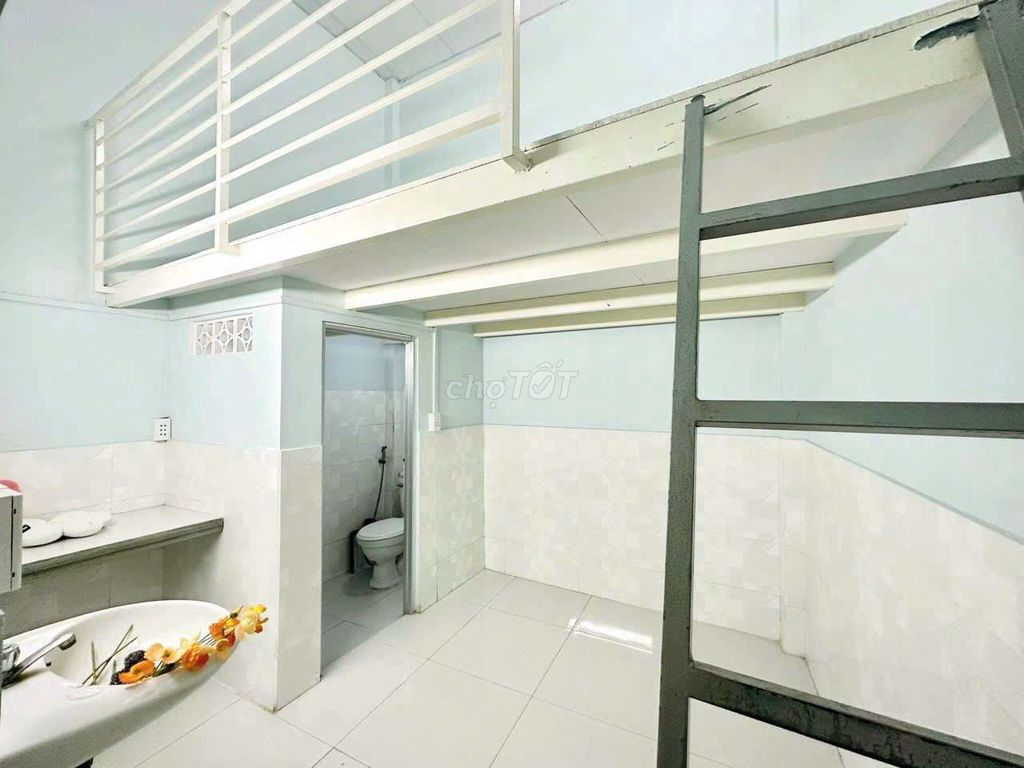Rent room.