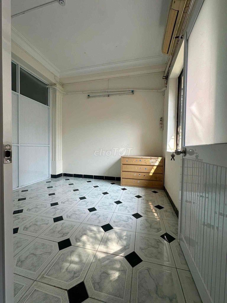 Rent room Nguyễn Đình Chính Phú Nhuận.