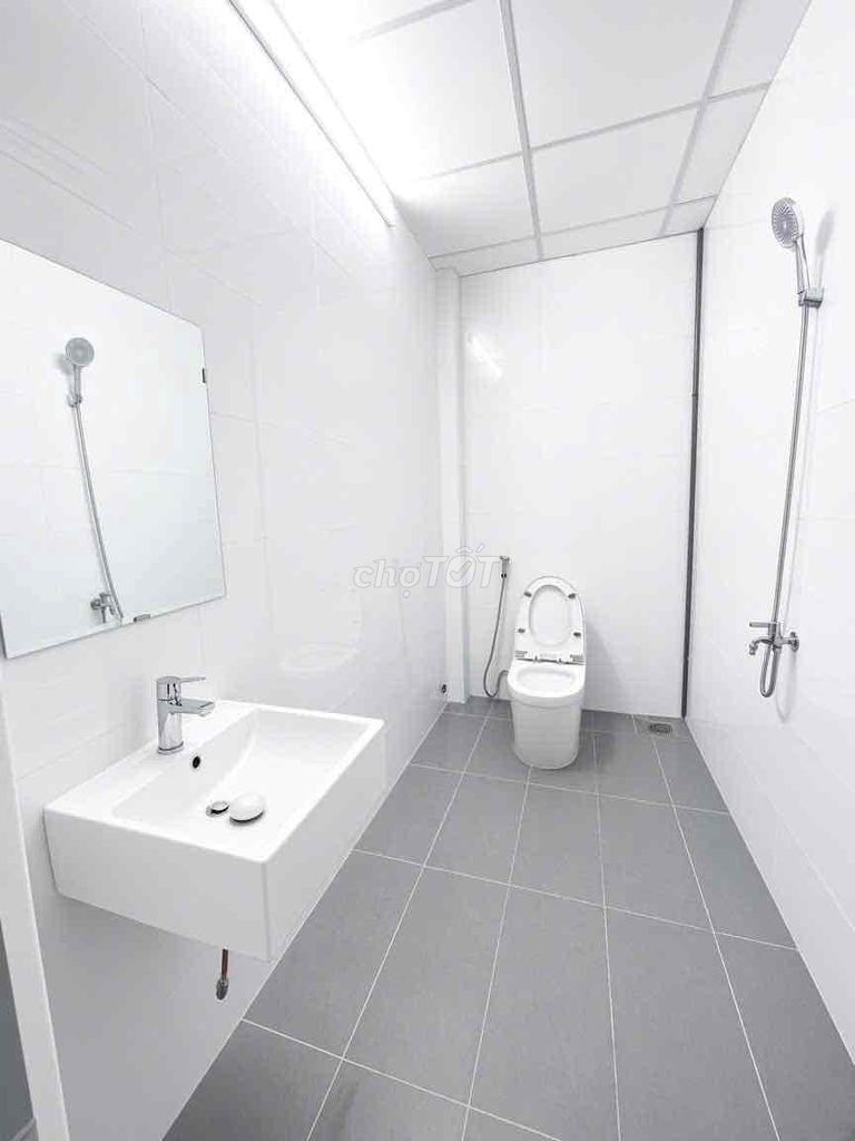 3rd floor_3 bedroom 3 01 Phó Đức Chính Street toilet 1_Bình Thạnh (Massa Fair)