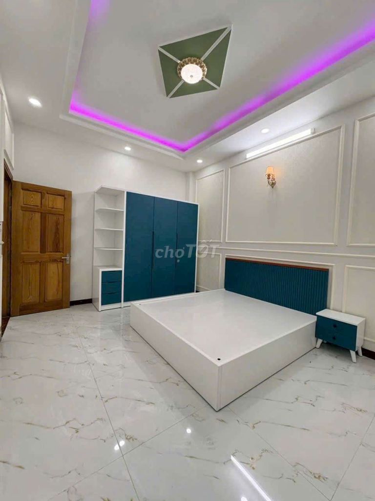 Rent a new house for eternity and fresh 5th floor M 3rd floor bedroom 3 toilet