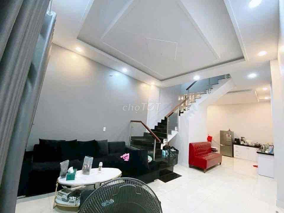 House 1 .2 deck four bedrooms on Bưng Ông Thoàn near Villa Park
