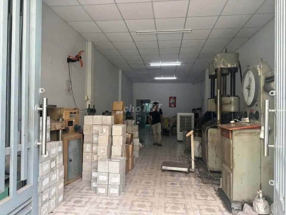 13 million_4 x25 m. 130 m.2 m. m. 8 m. Thoại Ngọc Hầu near Europe renting houses